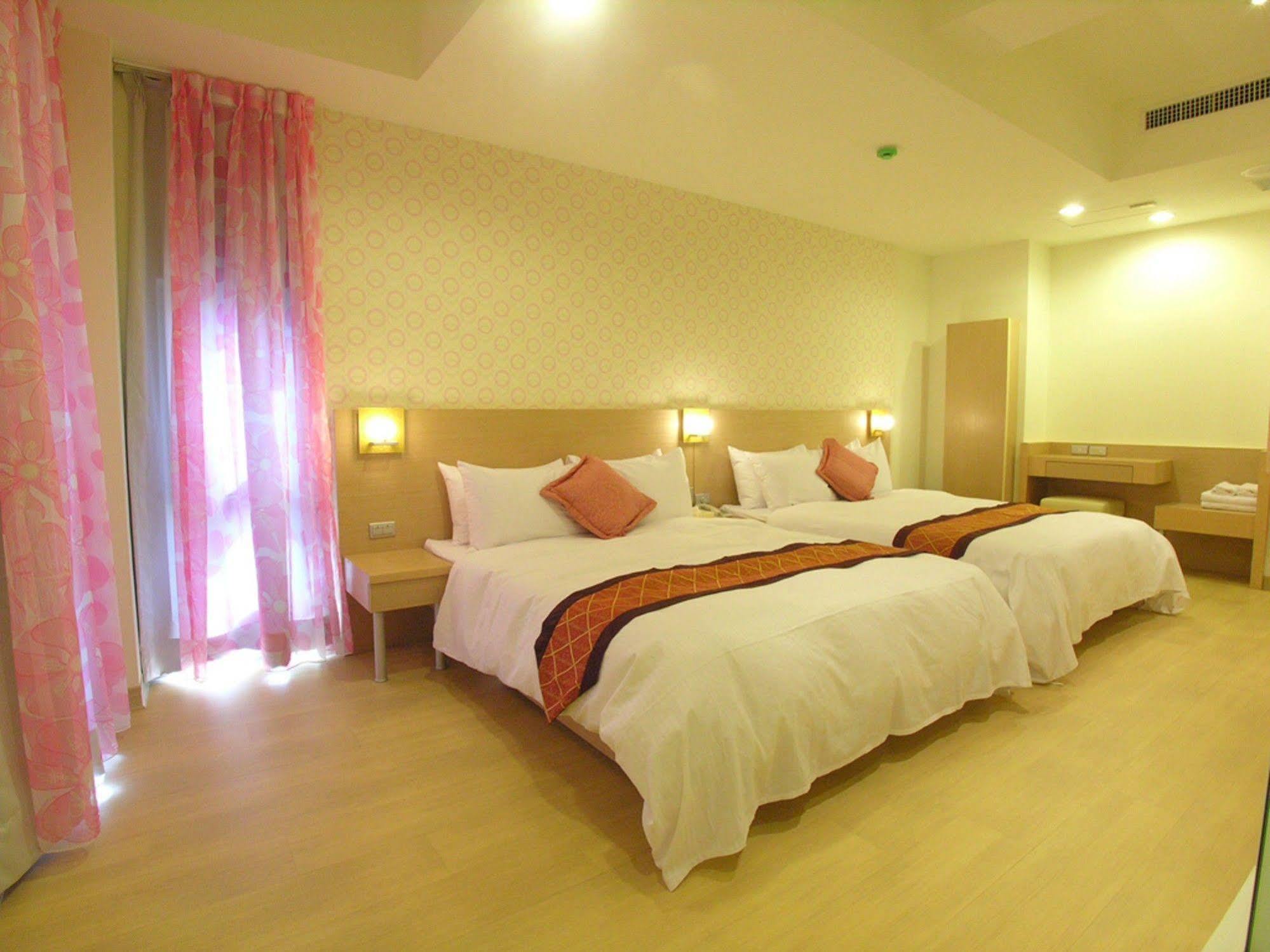 Fish Hotel - Yancheng เกาสง ภายนอก รูปภาพ